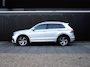 Volkswagen Tiguan 1.4 TSI eHybrid R-Line Business+ | PANO-DAK | TREKHAAK | CAMERA | STOEL/STUURVERW. | ADAPT. CRUISE | NAVI |