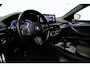 BMW 5-Serie 530e xDrive M Sport / M sport Bodykit / Elektr. verstelbare voorstoelen / 20'' LMV / Stoelverwarming / Ambienteverlichting / Full LED / Apple Carplay - Android Auto / Achteruitrijcamera / Sport stoelen / Dodehoek detectie / Lederen bekleding / Grootlichtassistent / Shadow Line / HiFi Audio