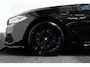 BMW 5-Serie 530e xDrive M Sport / M sport Bodykit / Elektr. verstelbare voorstoelen / 20'' LMV / Stoelverwarming / Ambienteverlichting / Full LED / Apple Carplay - Android Auto / Achteruitrijcamera / Sport stoelen / Dodehoek detectie / Lederen bekleding / Grootlichtassistent / Shadow Line / HiFi Audio