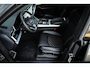 Audi Q8 55 TFSI e quattro Pro Line Plus Rood stiksel 22" Pano SQ8 look