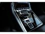 Audi Q8 55 TFSI e quattro Pro Line Plus Rood stiksel 22" Pano SQ8 look