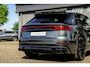 Audi Q8 55 TFSI e quattro Pro Line Plus Rood stiksel 22" Pano SQ8 look