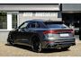 Audi Q8 55 TFSI e quattro Pro Line Plus Rood stiksel 22" Pano SQ8 look