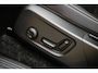 Volvo EX40 Volvo EX40 Single Motor Extended Range Ultra Black Edition Europa | Harman Kardon audio | 20" | Schuif-/kanteldak | Getint Glas | Elektrische stoelverstelling | Nubuck bekleding | Adaptive Cruise Control | Dodehoekdetectie |