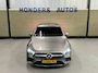 Mercedes-Benz A-klasse 200 Advantage AMG LINE | CARPLAY | TREKHAAK | CAMERA | STOELVERW | LED | NAVI | CRUISE | PDC | ALCANTA |BTW