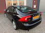 Volvo S60 2.0 T5 Kinetic / AUT / Navi / PDC / Clima / LM