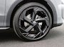 Volkswagen T-Roc 1.5 eTsi R-Line First Edition 150PK DSG Pano-Schuifdak, Trekhaak, Black Style, 20" LM Velgen, Keyless, Side Asisst, Matrix LED-Verlichting, Achteruitrijcamera