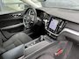 Volvo V60 B3 163pk Automaat Mild Hybrid Business Pro | Harman Kardon Audio | Navi & Carplay | Stoel&Stuur Verwarming | Park Assist | Dealeronderhouden |