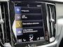 Volvo V60 B3 163pk Automaat Mild Hybrid Business Pro | Harman Kardon Audio | Navi & Carplay | Stoel&Stuur Verwarming | Park Assist | Dealeronderhouden |