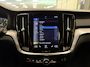 Volvo V60 2.0 B3 Momentum Advantage * 1e Eig / Dealer onderhouden / Stoel-Stuurverwarming / NL Auto *