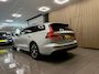 Volvo V60 2.0 B3 Momentum Advantage * 1e Eig / Dealer onderhouden / Stoel-Stuurverwarming / NL Auto *