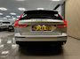 Volvo V60 2.0 B3 Momentum Advantage * 1e Eig / Dealer onderhouden / Stoel-Stuurverwarming / NL Auto *