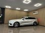 Volvo V60 2.0 B3 Momentum Advantage * 1e Eig / Dealer onderhouden / Stoel-Stuurverwarming / NL Auto *