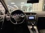 Volkswagen Golf Variant 1.2 TSI Business Edition * Automaat / Navigatie / Parkeersensoren / Trekhaak / NL Auto *