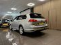 Volkswagen Golf Variant 1.2 TSI Business Edition * Automaat / Navigatie / Parkeersensoren / Trekhaak / NL Auto *