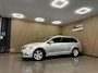 Volkswagen Golf Variant 1.2 TSI Business Edition * Automaat / Navigatie / Parkeersensoren / Trekhaak / NL Auto *