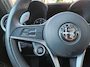 Alfa Romeo Giulia 2.2 Super Automaat! Leer! NAP! Mooie/Nette Auto! Camera! 180PK! Navigatie!