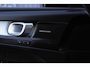 Volvo XC40 T4 211PK Automaat Plug-in hybrid Plus dark / Adaptieve cruise control / Harman Kardon Audio / Elektrische stoelen / Parkeersensoren met 360 camera / Stoel - en stuurwielverwarming / Elektrische achterklep / keyless entry