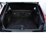 Volvo XC40 T4 211PK Automaat Plug-in hybrid Plus dark / Adaptieve cruise control / Harman Kardon Audio / Elektrische stoelen / Parkeersensoren met 360 camera / Stoel - en stuurwielverwarming / Elektrische achterklep / keyless entry