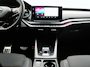 Skoda Octavia Combi 1.4 TSI iV PHEV Sportline 204pk Dealer O.H | SOH 94,2% | Adaptive Cruise | Crystal LED | Camera | Head Up | Sportstoelen Verwarmd | Keyless | Apple Carplay | Navigatie | Sfeerverlichting | Virtual | DAB | 18"L.M | Plug In Hybrid |
