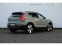Volvo XC40 T5 262PK Automaat Recharge R-Design / Adaptieve cruise control / Trekhaak / Elektrische stoelen / Harman kardon audio / Elektrische achterklep / Stoel - en stuurwielverwarming / BLIS / 20" velgen