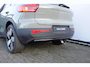 Volvo XC40 T5 262PK Automaat Recharge R-Design / Adaptieve cruise control / Trekhaak / Elektrische stoelen / Harman kardon audio / Elektrische achterklep / Stoel - en stuurwielverwarming / BLIS / 20" velgen