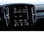 Volvo XC40 T5 262PK Automaat Recharge R-Design / Adaptieve cruise control / Trekhaak / Elektrische stoelen / Harman kardon audio / Elektrische achterklep / Stoel - en stuurwielverwarming / BLIS / 20" velgen