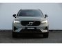 Volvo XC40 T5 262PK Automaat Recharge R-Design / Adaptieve cruise control / Trekhaak / Elektrische stoelen / Harman kardon audio / Elektrische achterklep / Stoel - en stuurwielverwarming / BLIS / 20" velgen