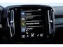 Volvo XC40 T5 262PK Automaat Recharge R-Design / Adaptieve cruise control / Trekhaak / Elektrische stoelen / Harman kardon audio / Elektrische achterklep / Stoel - en stuurwielverwarming / BLIS / 20" velgen