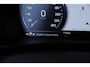 Volvo XC40 T5 262PK Automaat Recharge R-Design / Adaptieve cruise control / Trekhaak / Elektrische stoelen / Harman kardon audio / Elektrische achterklep / Stoel - en stuurwielverwarming / BLIS / 20" velgen
