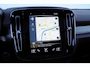 Volvo XC40 T5 262PK Automaat Recharge R-Design / Panoramadak / Trekhaak / Elektrische achterklep / Keyless entry / Stoel - en stuurwielverwarming / Parkeersensoren met camera / Harman kardon /