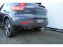 Volvo XC40 T5 262PK Automaat Recharge R-Design / Panoramadak / Trekhaak / Elektrische achterklep / Keyless entry / Stoel - en stuurwielverwarming / Parkeersensoren met camera / Harman kardon /