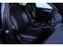 Volvo XC40 T5 262PK Automaat Recharge R-Design / Panoramadak / Trekhaak / Elektrische achterklep / Keyless entry / Stoel - en stuurwielverwarming / Parkeersensoren met camera / Harman kardon /