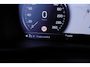 Volvo XC40 T5 262PK Automaat Recharge R-Design / Panoramadak / Trekhaak / Elektrische achterklep / Keyless entry / Stoel - en stuurwielverwarming / Parkeersensoren met camera / Harman kardon /