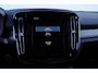 Volvo XC40 T5 262PK Automaat Recharge R-Design / Panoramadak / Trekhaak / Elektrische achterklep / Keyless entry / Stoel - en stuurwielverwarming / Parkeersensoren met camera / Harman kardon /