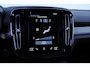Volvo XC40 T5 262PK Automaat Recharge R-Design / Panoramadak / Trekhaak / Elektrische achterklep / Keyless entry / Stoel - en stuurwielverwarming / Parkeersensoren met camera / Harman kardon /