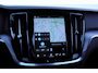 Volvo V60 B3 177PK Automaat Essential Edition / Adaptieve cruise control / Stoel en stuurwielverwarming / Trekhaak / Google systeem / achterbank verwarmd / 19” velgen