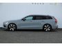 Volvo V60 B3 177PK Automaat Essential Edition / Adaptieve cruise control / Stoel en stuurwielverwarming / Trekhaak / Google systeem / achterbank verwarmd / 19” velgen