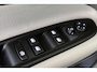 Fiat 600 600e La Prima 54 kWh Leder Stoelverwarming Massage Keyless Camera