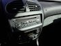 Peugeot 206 2.0-16V GTI 136PK | Climate control |