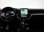 Volvo XC60 T6 Recharge AWD Ultra Dark | Luchtvering | Head-Up | Harman/Kardon | 360° | Panoramadak | Trekhaak | 21"