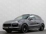 Porsche Cayenne 3.0 E-Hybrid | Sport-Design | 360 Camera | Burmester High-End | 92,5% SOH | Sport-Chrono | Head-Up | Panorama | Nachtzicht | Stoelventilatie | Keyless-Start | Sport-Uitlaat | 21 inch | Stoelverwarming V+A | Leder | Trekhaak | Luchtvering | Memory | Sfeerverlichting | Dodehoek | Active Safe |