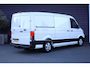 Volkswagen Crafter 35 2.0 TDI 163pk DSG L3H2 RWD 3500kg Trekgewicht Trekhaak Camera Climate Control Bijrijdersbank Sidebars Navigatie