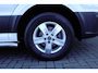 Volkswagen Crafter 35 2.0 TDI 163pk DSG L3H2 RWD 3500kg Trekgewicht Trekhaak Camera Climate Control Bijrijdersbank Sidebars Navigatie