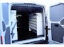 Volkswagen Crafter 35 2.0 TDI 163pk DSG L3H2 RWD 3500kg Trekgewicht Trekhaak Camera Climate Control Bijrijdersbank Sidebars Navigatie