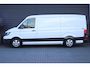 Volkswagen Crafter 35 2.0 TDI 163pk DSG L3H2 RWD 3500kg Trekgewicht Trekhaak Camera Climate Control Bijrijdersbank Sidebars Navigatie