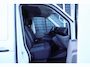 Volkswagen Crafter 35 2.0 TDI 163pk DSG L3H2 RWD 3500kg Trekgewicht Trekhaak Camera Climate Control Bijrijdersbank Sidebars Navigatie