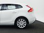 Volvo V40 2.0 T2 Nordic | Cruise Control | Airco | 17" Lichtmetalen velgen | Radio | Trekhaak