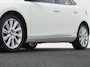 Volvo V40 2.0 T2 Nordic | Cruise Control | Airco | 17" Lichtmetalen velgen | Radio | Trekhaak