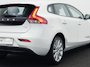 Volvo V40 2.0 T2 Nordic | Cruise Control | Airco | 17" Lichtmetalen velgen | Radio | Trekhaak